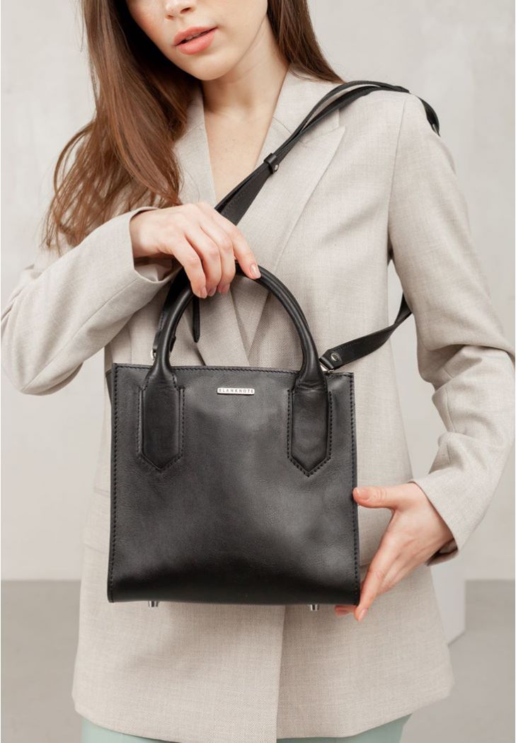 Фото Кожаная женская сумка-кроссбоди черная (BN-BAG-28-g)
