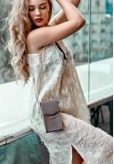 Фото Набор женских кожаных сумок Mini поясная/кроссбоди темно-бежевый