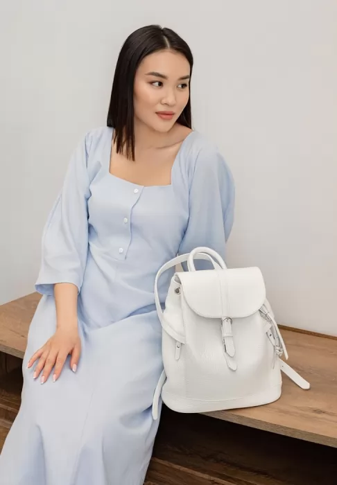 Фото Шкіряний жіночий рюкзак Олсен білий