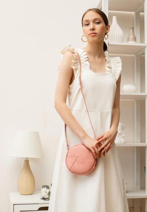 Фото Кожаная круглая женская сумка Бон-Бон розовая