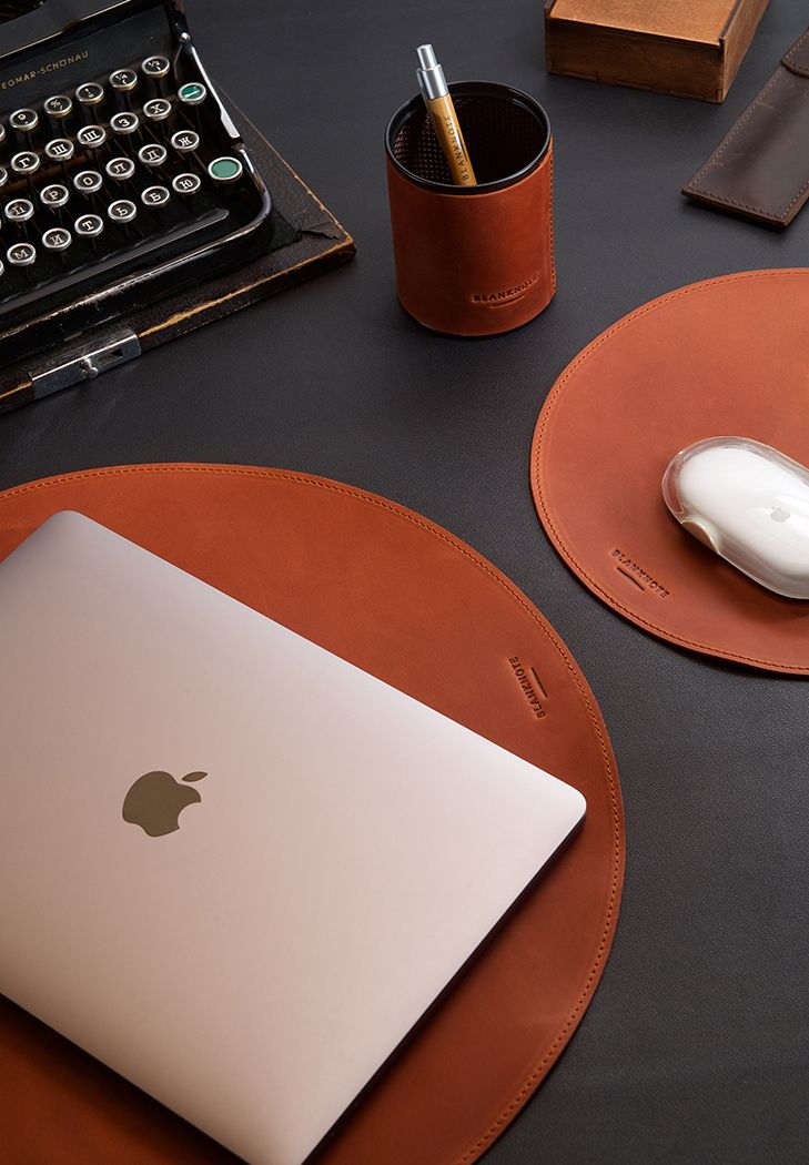 Настольный набор из натуральной кожи 1.2 светло-коричневый Crazy Horse (BN-set-1-2-k-kr) Фото Фото Настольный набор из натуральной кожи 1.2 светло-коричневый Crazy Horse (BN-set-1-2-k-kr)