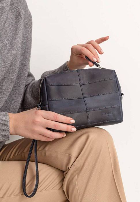 Фото Кожаная косметичка-несессер 3.1 Темно-синяя Crazy Horse