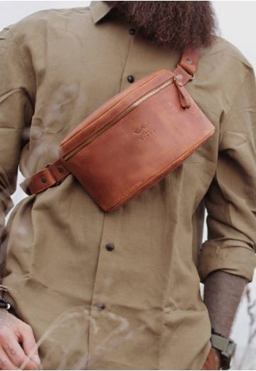 Кожаная поясная сумка светло-коричневая винтажная