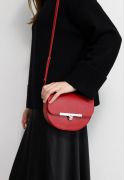 Фото Женская кожаная сумка поясная-кроссбоди Bridget красная (TW-Bridget-red)