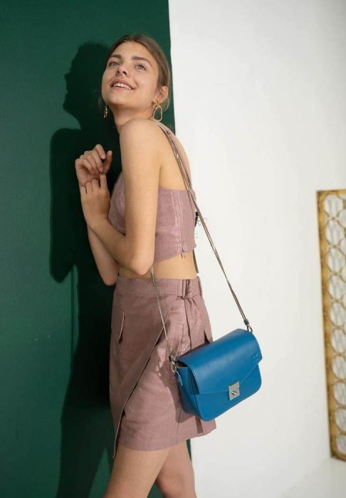 Женская кожаная сумочка Yoko ярко-синяя