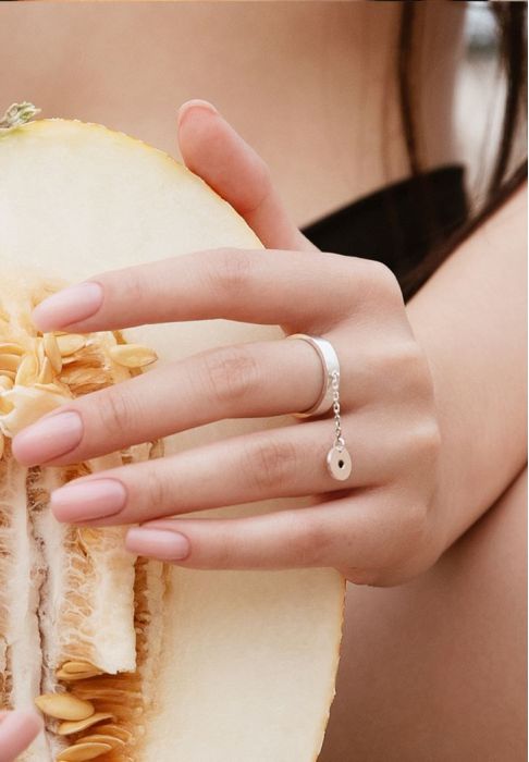 Фото Серьги на ножке с природным элементом